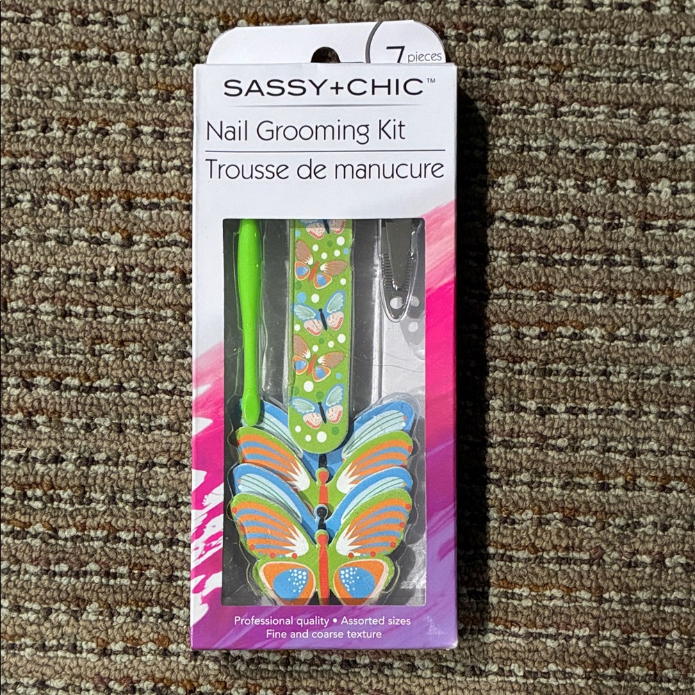 5/$25 Sassy+Chic Nail Grooming Kit with Butterfly Design